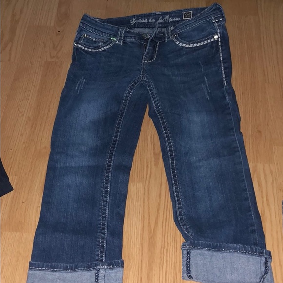 Grace in LA Capris - Picture 2 of 2